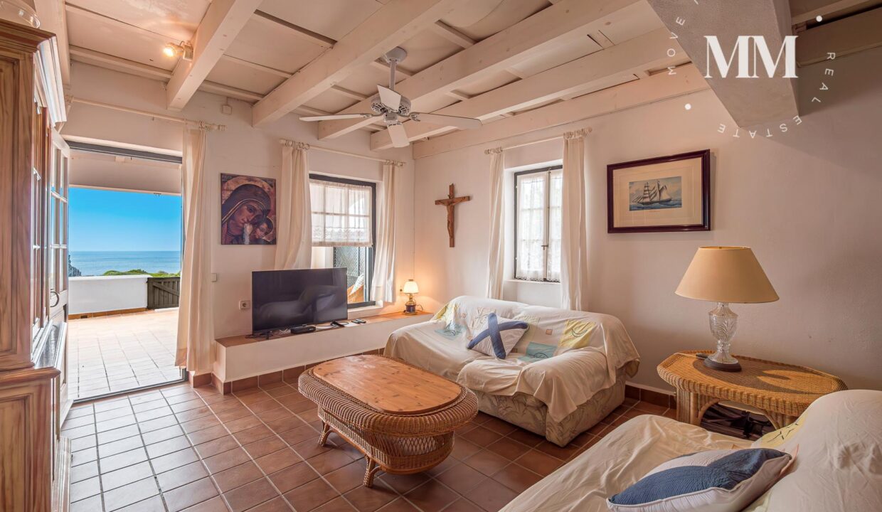 CHALET ADOSADO ES CANUTELLS 022