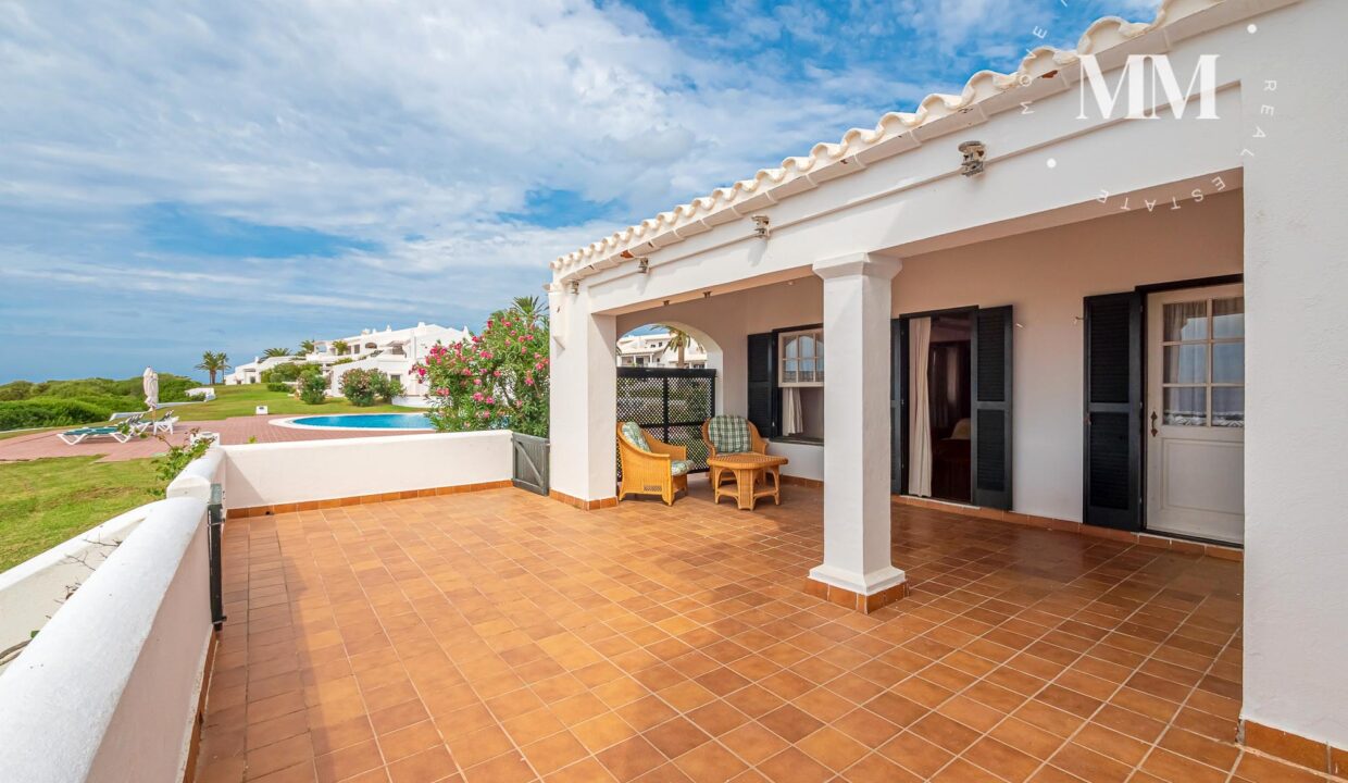CHALET ADOSADO ES CANUTELLS 025