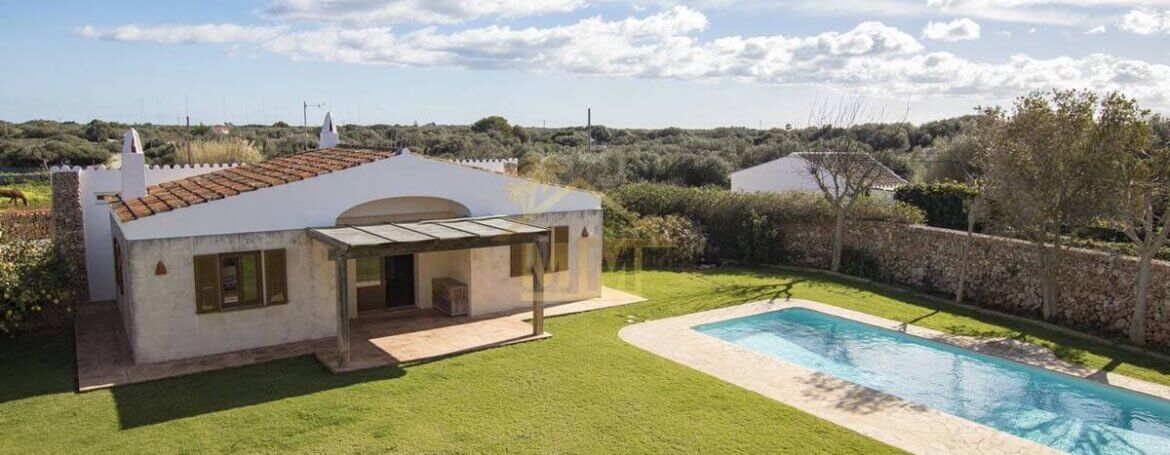 Country House for sale in Trebaluger Menorca