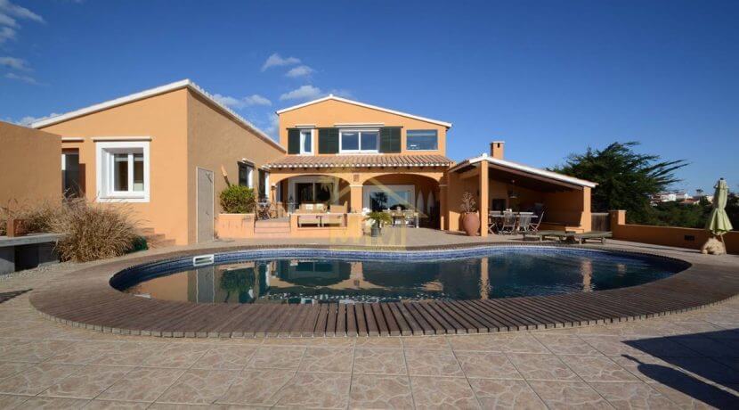 Villa for sale in Cala Llonga Mahon Menorca