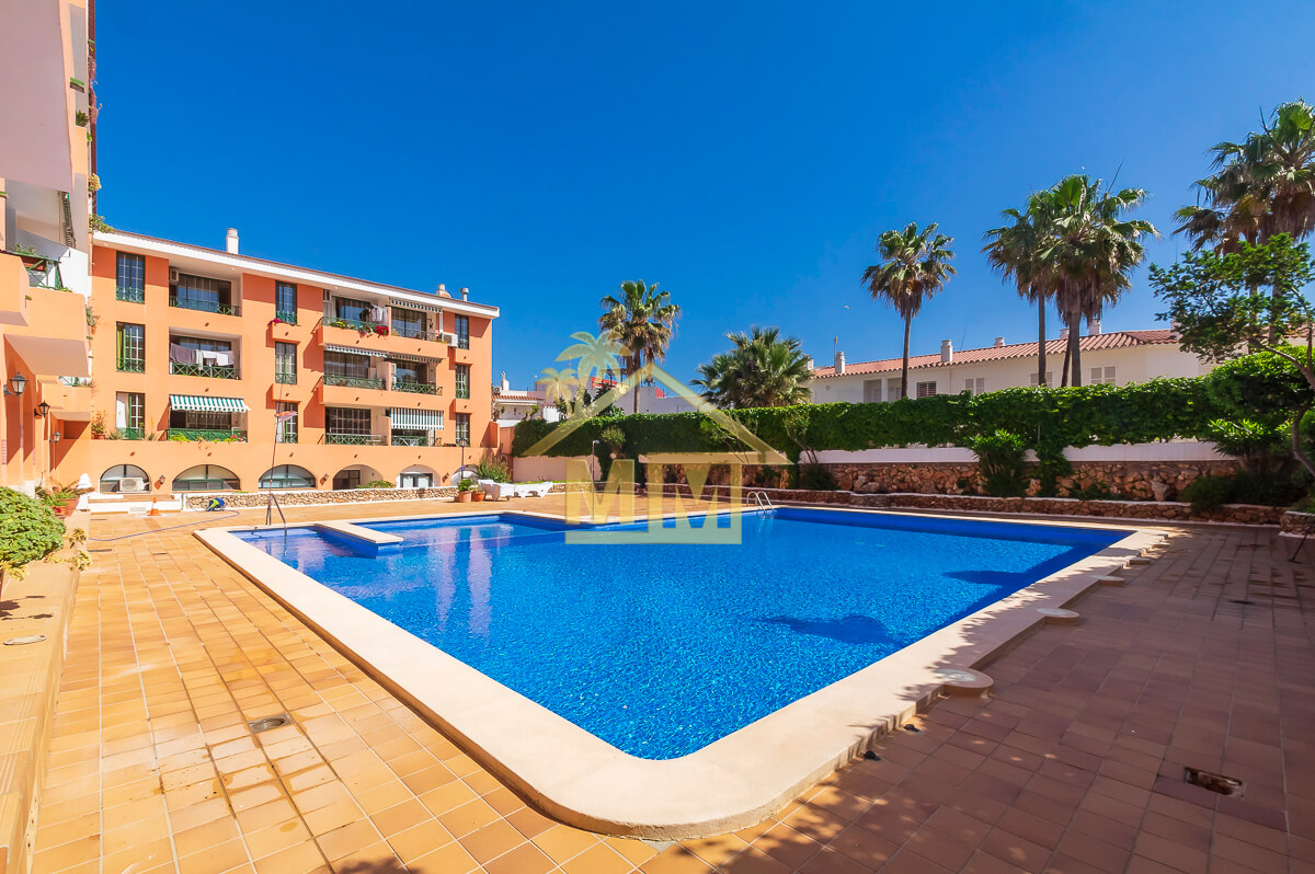 Es Castell | Apartamento con piscina comunitaria y aparcamiento