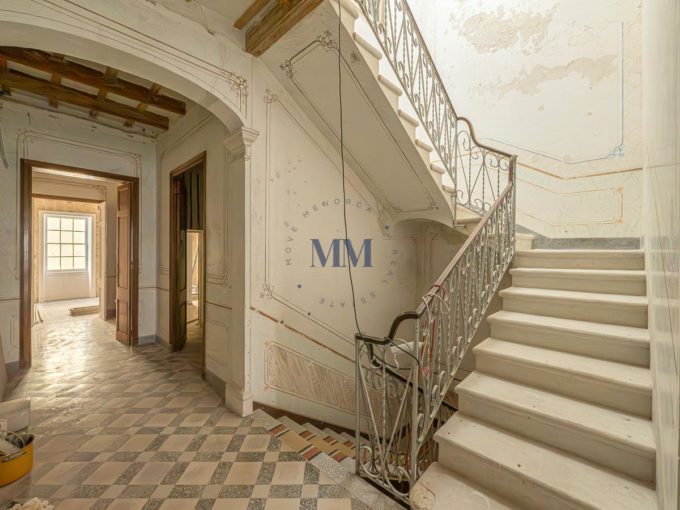 Town house for sale in Mahón menorca