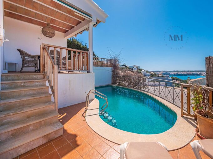 Discover this magnificent property in Cala Llonga, one of the most exclusive and peaceful areas of Mahón