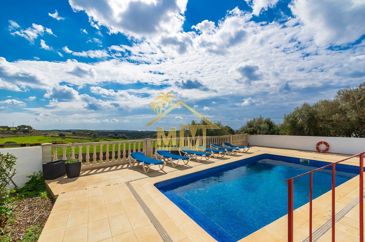 Calan Porter| Villa with private pool and countryside views