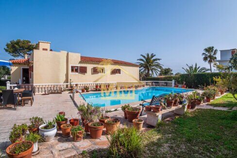 Villa for sale in Punta Prima Menorca