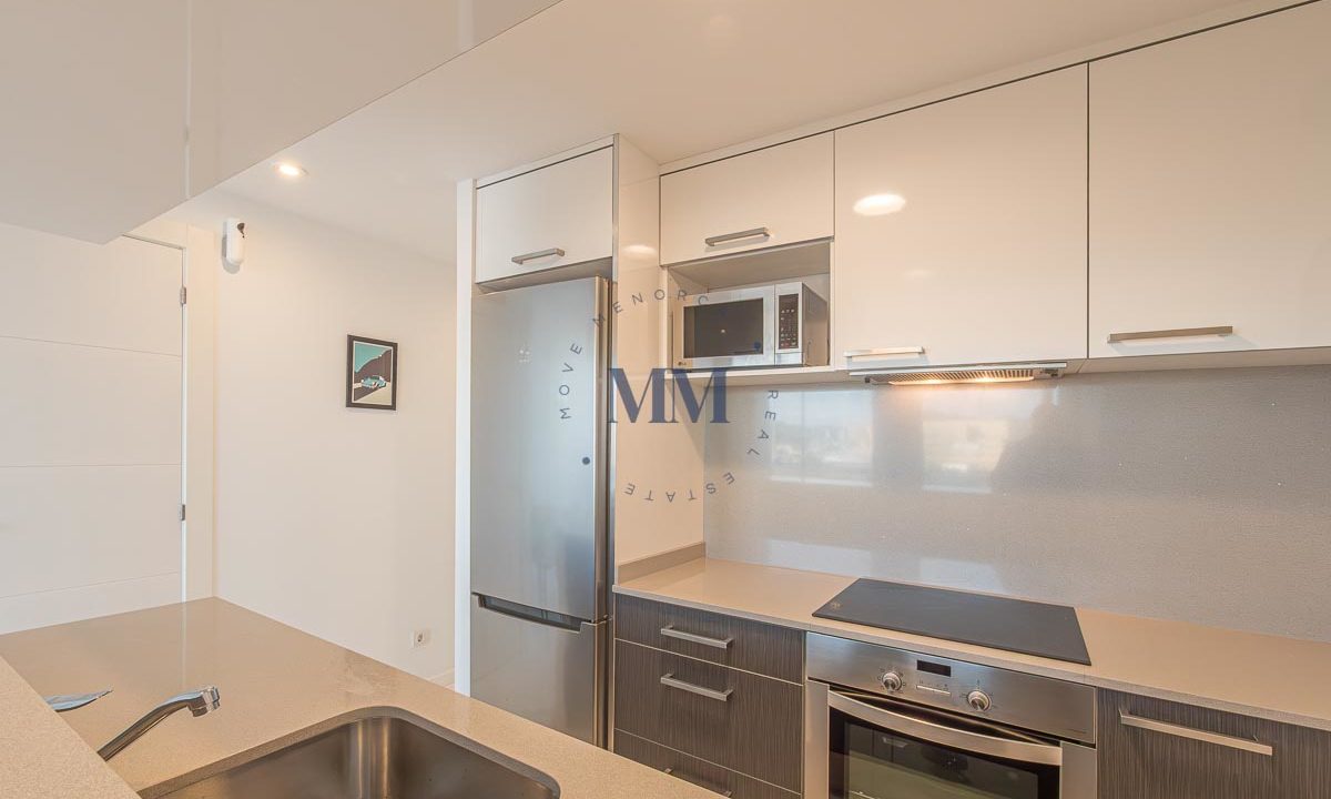 PISO EN EL PUERTO DE MAHON 008