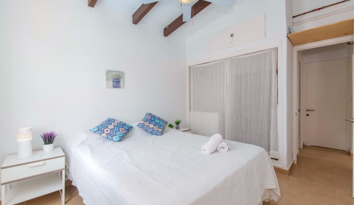 aeafc1f5-ee95-46d3-9bf7-f40e898c28a6