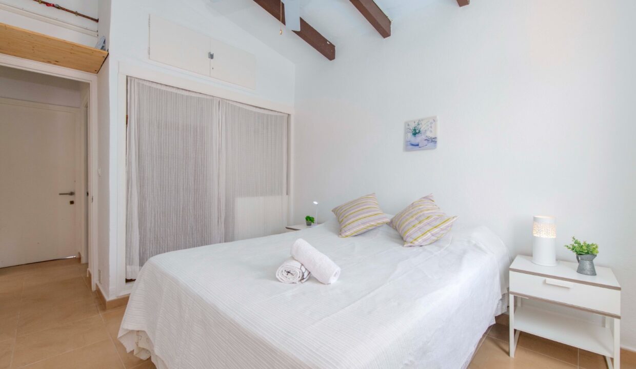 d20a5b80-57a8-4ef6-ae71-c215f7fc0112